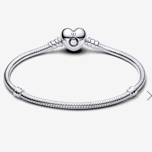 Pandora Moments Heart Clasp Snake Chain Bracelet